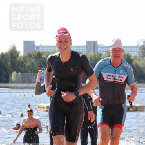07.09.2025 - 19. Norderstedt Triathlon Luisa Fischer http://msf.ph/oto/8761212 07.09.2025 12:08:41 Schwimmen 141, 220, 249, 301, 825, 1293, 1297 meine-sportfotos.de