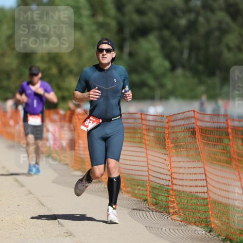 07.09.2025 - 19. Norderstedt Triathlon Michael Strokosch http://msf.ph/oto/8761227 07.09.2025 12:55:39 Laufen 174, 247, 811, 1283 meine-sportfotos.de