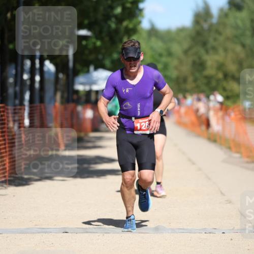 07.09.2025 - 19. Norderstedt Triathlon Michael Strokosch http://msf.ph/oto/8761242 07.09.2025 13:16:56 Laufen 735, 1261, 1283 meine-sportfotos.de