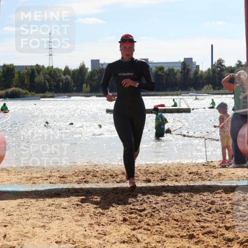 07.09.2025 - 19. Norderstedt Triathlon Luisa Fischer http://msf.ph/oto/8761272 07.09.2025 14:19:29 Schwimmen 377, 399, 1511 meine-sportfotos.de