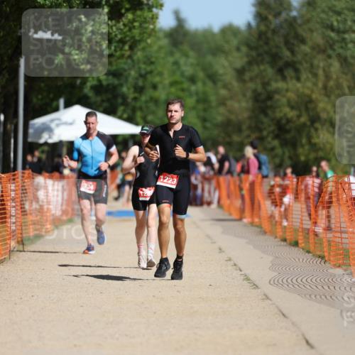 07.09.2025 - 19. Norderstedt Triathlon Michael Strokosch http://msf.ph/oto/8761291 07.09.2025 12:07:56 Laufen 734, 1223, 1257, 1288 meine-sportfotos.de