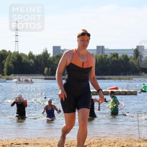 07.09.2025 - 19. Norderstedt Triathlon Luisa Fischer http://msf.ph/oto/8761329 07.09.2025 12:08:50 Schwimmen 220, 249, 301, 755, 825, 1293, 1373 meine-sportfotos.de