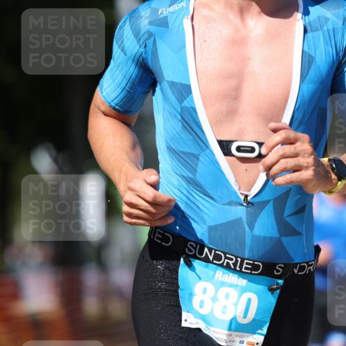 07.09.2025 - 19. Norderstedt Triathlon Michael Strokosch http://msf.ph/oto/8761370 07.09.2025 14:59:07 Laufen 428, 880, 997, 1010, 1416, 1462 meine-sportfotos.de