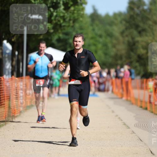 07.09.2025 - 19. Norderstedt Triathlon Michael Strokosch http://msf.ph/oto/8761385 07.09.2025 12:07:59 Laufen 734, 1223, 1288 meine-sportfotos.de