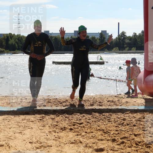 07.09.2025 - 19. Norderstedt Triathlon Luisa Fischer http://msf.ph/oto/8761396 07.09.2025 14:19:58 Schwimmen 1430, 1480, 1481, 1500 meine-sportfotos.de