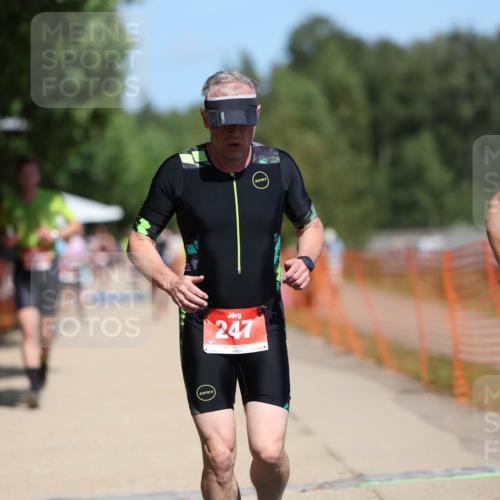 07.09.2025 - 19. Norderstedt Triathlon Michael Strokosch http://msf.ph/oto/8761409 07.09.2025 12:55:45 Laufen 174, 247, 811, 1283, 1384 meine-sportfotos.de