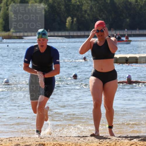 07.09.2025 - 19. Norderstedt Triathlon Luisa Fischer http://msf.ph/oto/8761430 07.09.2025 12:09:02 Schwimmen 735, 754, 766, 1264, 1373 meine-sportfotos.de