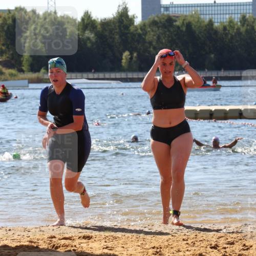 07.09.2025 - 19. Norderstedt Triathlon Luisa Fischer http://msf.ph/oto/8761433 07.09.2025 12:09:03 Schwimmen 735, 754, 766, 1264, 1373 meine-sportfotos.de