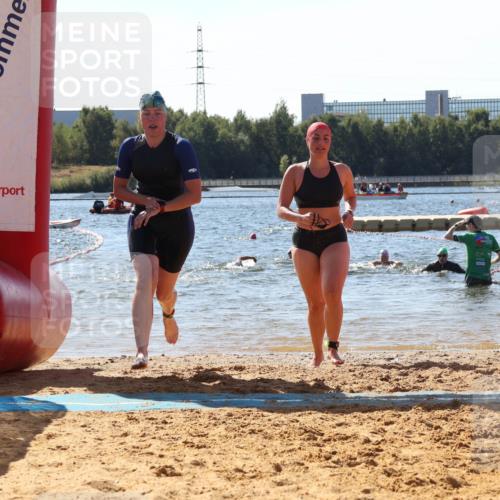 07.09.2025 - 19. Norderstedt Triathlon Luisa Fischer http://msf.ph/oto/8761456 07.09.2025 12:09:04 Schwimmen 735, 754, 766, 1264, 1373 meine-sportfotos.de