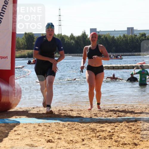 07.09.2025 - 19. Norderstedt Triathlon Luisa Fischer http://msf.ph/oto/8761467 07.09.2025 12:09:04 Schwimmen 735, 754, 766, 1264, 1373 meine-sportfotos.de
