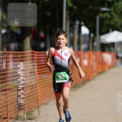 07.09.2025 - 19. Norderstedt Triathlon Michael Strokosch http://msf.ph/oto/8761476 07.09.2025 11:14:10 Laufen 69 meine-sportfotos.de