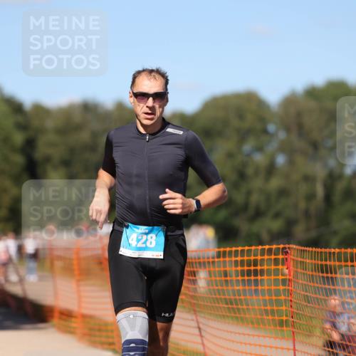 07.09.2025 - 19. Norderstedt Triathlon Michael Strokosch http://msf.ph/oto/8761516 07.09.2025 14:59:12 Laufen 428, 997, 1416 meine-sportfotos.de