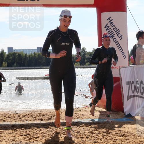 07.09.2025 - 19. Norderstedt Triathlon Luisa Fischer http://msf.ph/oto/8761543 07.09.2025 14:21:07 Schwimmen 439, 467, 1453, 1470 meine-sportfotos.de