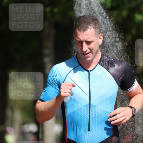 07.09.2025 - 19. Norderstedt Triathlon Michael Strokosch http://msf.ph/oto/8761555 07.09.2025 12:08:05 Laufen 734, 1223, 1288 meine-sportfotos.de