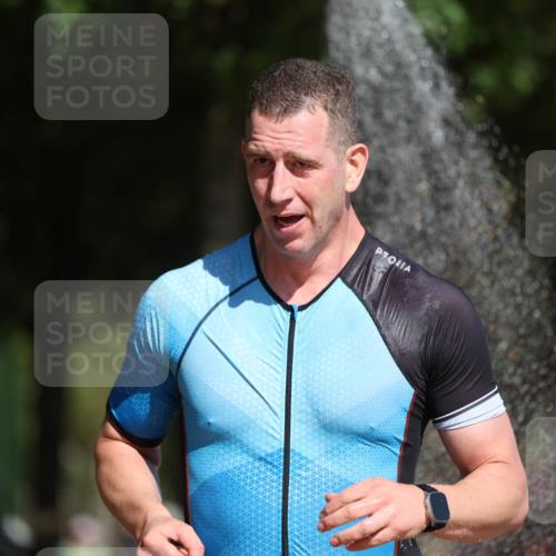 07.09.2025 - 19. Norderstedt Triathlon Michael Strokosch http://msf.ph/oto/8761571 07.09.2025 12:08:05 Laufen 734, 1223, 1288 meine-sportfotos.de