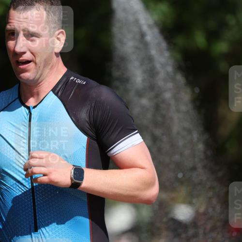 07.09.2025 - 19. Norderstedt Triathlon Michael Strokosch http://msf.ph/oto/8761583 07.09.2025 12:08:05 Laufen 734, 1223, 1288 meine-sportfotos.de