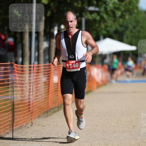 07.09.2025 - 19. Norderstedt Triathlon Michael Strokosch http://msf.ph/oto/8761596 07.09.2025 10:46:00 Laufen 58, 115, 636, 643, 683, 1140 meine-sportfotos.de