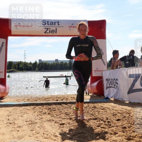 07.09.2025 - 19. Norderstedt Triathlon Luisa Fischer http://msf.ph/oto/8761605 07.09.2025 14:21:12 Schwimmen 439, 467, 1453, 1470 meine-sportfotos.de