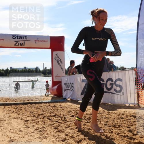 07.09.2025 - 19. Norderstedt Triathlon Luisa Fischer http://msf.ph/oto/8761613 07.09.2025 14:21:12 Schwimmen 439, 467, 1453, 1470 meine-sportfotos.de