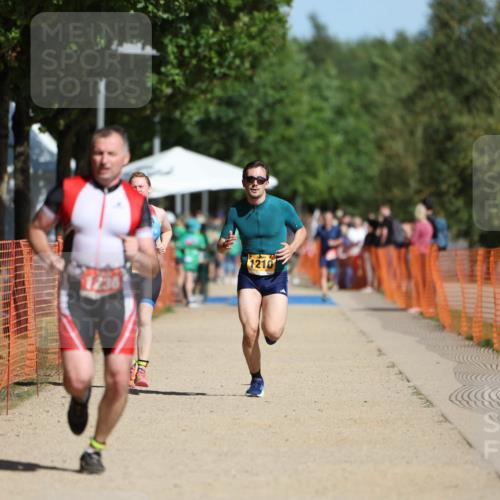 07.09.2025 - 19. Norderstedt Triathlon Michael Strokosch http://msf.ph/oto/8761671 07.09.2025 12:08:17 Laufen 1167, 1210, 1236 meine-sportfotos.de