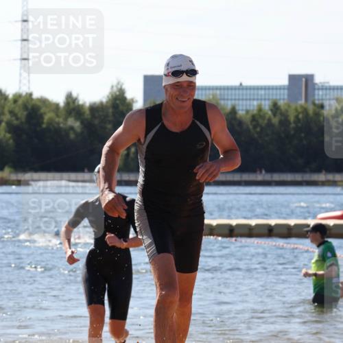 07.09.2025 - 19. Norderstedt Triathlon Luisa Fischer http://msf.ph/oto/8761677 07.09.2025 12:09:27 Schwimmen 167, 171, 798, 813, 847, 1234, 1376 meine-sportfotos.de