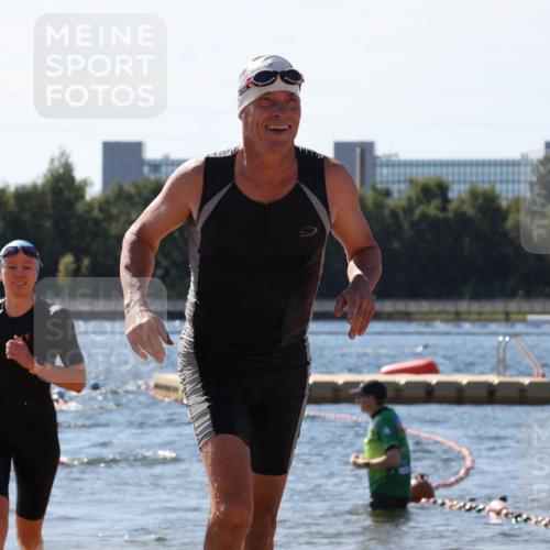 07.09.2025 - 19. Norderstedt Triathlon Luisa Fischer http://msf.ph/oto/8761685 07.09.2025 12:09:27 Schwimmen 167, 171, 798, 813, 847, 1234, 1376 meine-sportfotos.de