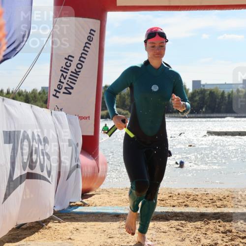 07.09.2025 - 19. Norderstedt Triathlon Luisa Fischer http://msf.ph/oto/8761691 07.09.2025 14:21:44 Schwimmen 365, 430 meine-sportfotos.de
