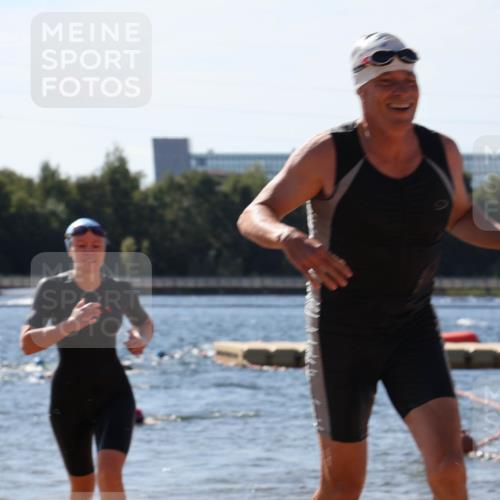 07.09.2025 - 19. Norderstedt Triathlon Luisa Fischer http://msf.ph/oto/8761693 07.09.2025 12:09:28 Schwimmen 167, 171, 798, 813, 847, 1234, 1376 meine-sportfotos.de