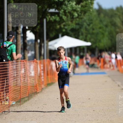 07.09.2025 - 19. Norderstedt Triathlon Michael Strokosch http://msf.ph/oto/8761701 07.09.2025 11:15:04 Laufen 98 meine-sportfotos.de