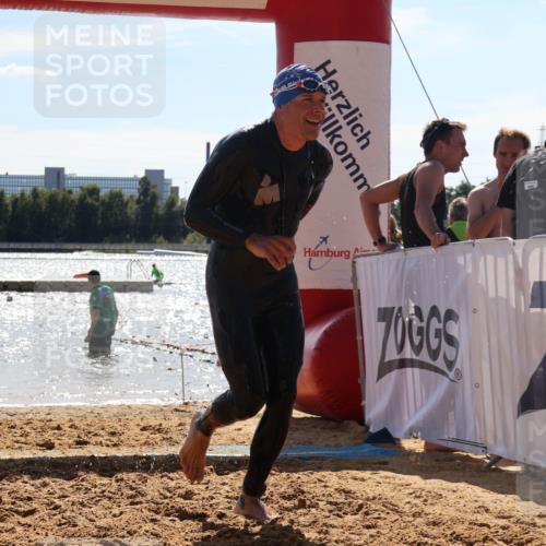 07.09.2025 - 19. Norderstedt Triathlon Luisa Fischer http://msf.ph/oto/8761740 07.09.2025 14:21:53 Schwimmen 430, 1510 meine-sportfotos.de