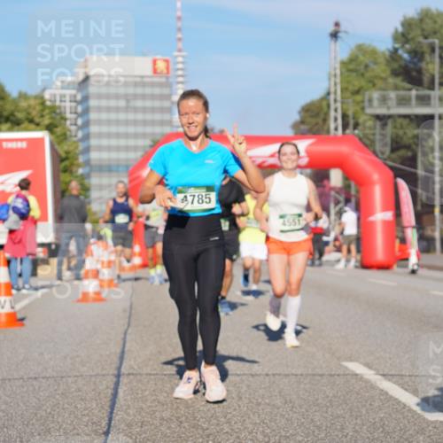07.09.2025 - BARMER Alsterlauf Yannick Fuchs http://msf.ph/oto/8761781 07.09.2025 09:40:50 Laufen 4785, 4551 meine-sportfotos.de