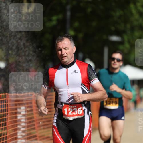 07.09.2025 - 19. Norderstedt Triathlon Michael Strokosch http://msf.ph/oto/8761787 07.09.2025 12:08:19 Laufen 1167, 1210, 1236 meine-sportfotos.de