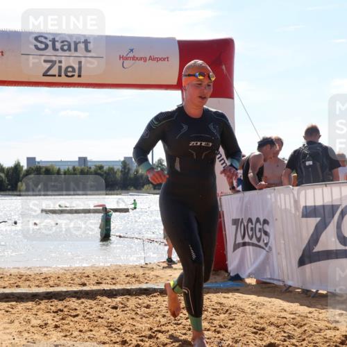 07.09.2025 - 19. Norderstedt Triathlon Luisa Fischer http://msf.ph/oto/8761815 07.09.2025 14:22:11 Schwimmen 407, 884 meine-sportfotos.de