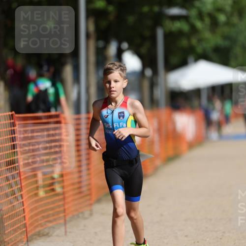 07.09.2025 - 19. Norderstedt Triathlon Michael Strokosch http://msf.ph/oto/8761821 07.09.2025 11:15:06 Laufen 98 meine-sportfotos.de