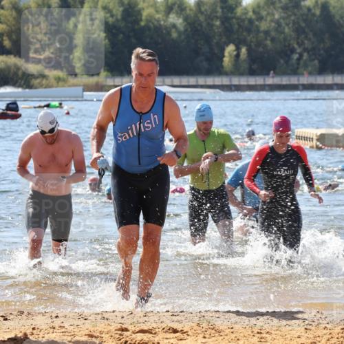 07.09.2025 - 19. Norderstedt Triathlon Luisa Fischer http://msf.ph/oto/8761828 07.09.2025 12:10:17 Schwimmen 161, 194, 247, 1230, 1263 meine-sportfotos.de