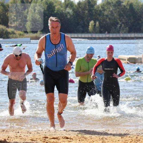 07.09.2025 - 19. Norderstedt Triathlon Luisa Fischer http://msf.ph/oto/8761834 07.09.2025 12:10:17 Schwimmen 161, 194, 247, 1230, 1263 meine-sportfotos.de