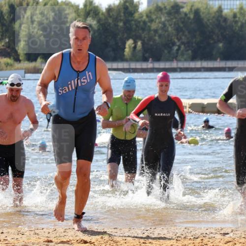 07.09.2025 - 19. Norderstedt Triathlon Luisa Fischer http://msf.ph/oto/8761841 07.09.2025 12:10:17 Schwimmen 161, 194, 247, 1230, 1263 meine-sportfotos.de