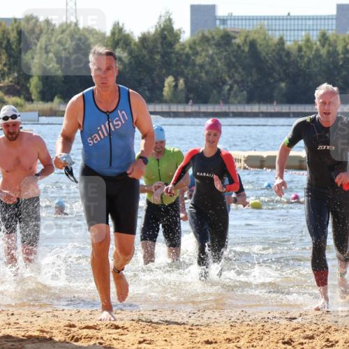07.09.2025 - 19. Norderstedt Triathlon Luisa Fischer http://msf.ph/oto/8761846 07.09.2025 12:10:18 Schwimmen 161, 247, 1230, 1263, 1384 meine-sportfotos.de