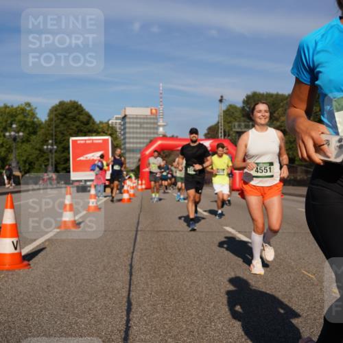 07.09.2025 - BARMER Alsterlauf Yannick Fuchs http://msf.ph/oto/8761860 07.09.2025 09:40:51 Laufen 4551, 36, 4705 meine-sportfotos.de