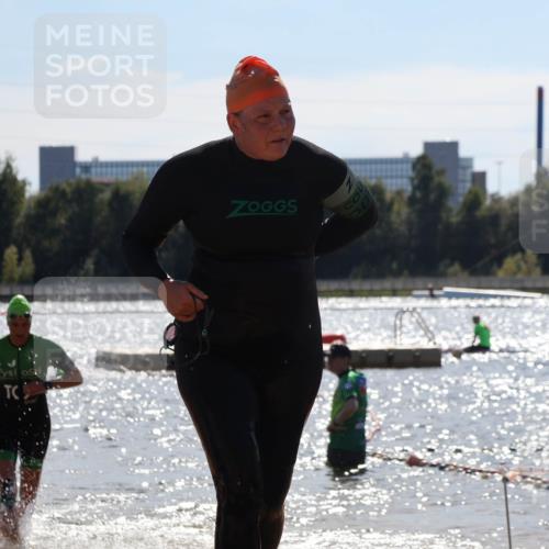07.09.2025 - 19. Norderstedt Triathlon Luisa Fischer http://msf.ph/oto/8761863 07.09.2025 14:22:41 Schwimmen 408, 443, 454, 457, 459, 1484, 1489 meine-sportfotos.de