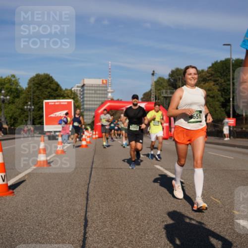 07.09.2025 - BARMER Alsterlauf Yannick Fuchs http://msf.ph/oto/8761871 07.09.2025 09:40:52 Laufen 1563, 4651 meine-sportfotos.de