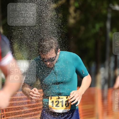 07.09.2025 - 19. Norderstedt Triathlon Michael Strokosch http://msf.ph/oto/8761873 07.09.2025 12:08:21 Laufen 1167, 1210, 1236 meine-sportfotos.de