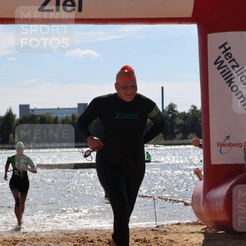 07.09.2025 - 19. Norderstedt Triathlon Luisa Fischer http://msf.ph/oto/8761875 07.09.2025 14:22:42 Schwimmen 408, 443, 454, 457, 459, 1484, 1489 meine-sportfotos.de