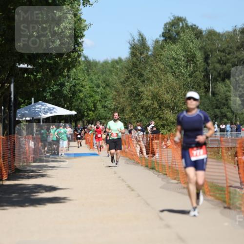 07.09.2025 - 19. Norderstedt Triathlon Michael Strokosch http://msf.ph/oto/8761891 07.09.2025 13:17:40 Laufen 750, 777 meine-sportfotos.de