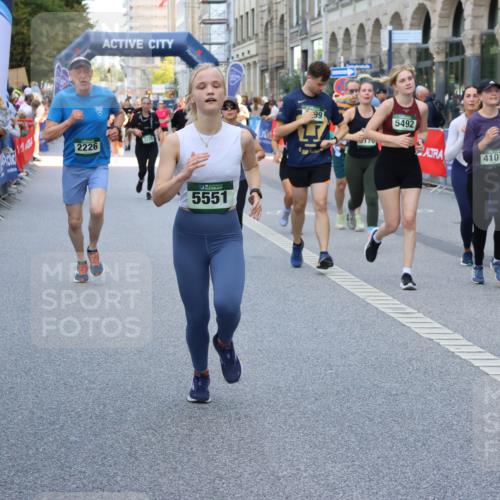 07.09.2025 - BARMER Alsterlauf Strokosch-Dieckow http://msf.ph/oto/8761905 07.09.2025 10:12:38 Ziel 2007, 2049, 2077, 2560, 2649, 2707, 3012, 3013, 3125, 3182, 3353, 3580, 3640, 4397, 4462, 4571, 4572, 4577, 4686, 4789, 4950, 5919, 5974, 5975, 6050, 8046, 8058, 8060 meine-sportfotos.de