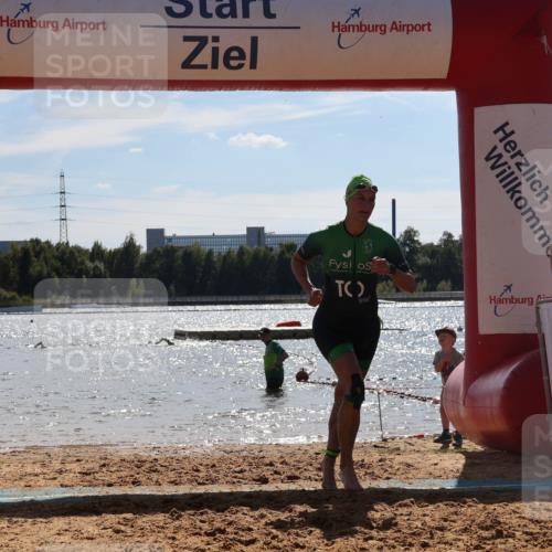 07.09.2025 - 19. Norderstedt Triathlon Luisa Fischer http://msf.ph/oto/8761913 07.09.2025 14:22:45 Schwimmen 408, 443, 454, 457, 459, 1484, 1489 meine-sportfotos.de