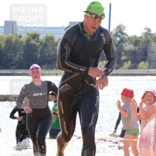 07.09.2025 - 19. Norderstedt Triathlon Luisa Fischer http://msf.ph/oto/8761949 07.09.2025 14:23:28 Schwimmen 437, 453, 1490 meine-sportfotos.de