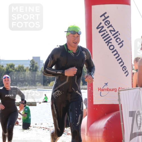 07.09.2025 - 19. Norderstedt Triathlon Luisa Fischer http://msf.ph/oto/8761957 07.09.2025 14:23:28 Schwimmen 437, 453, 1490 meine-sportfotos.de
