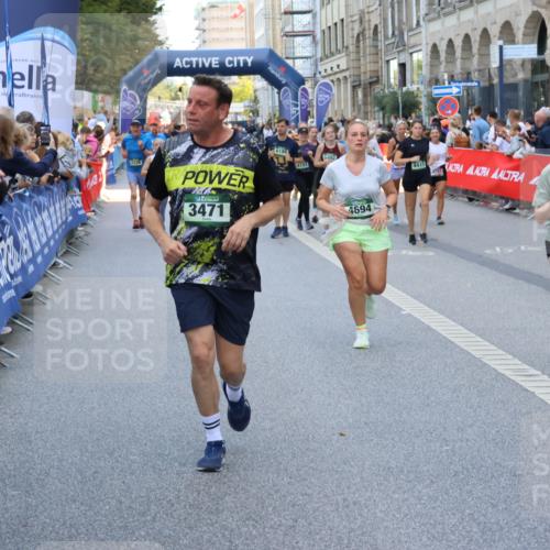 07.09.2025 - BARMER Alsterlauf Strokosch-Dieckow http://msf.ph/oto/8761993 07.09.2025 10:12:33 Ziel 2007, 2041, 2049, 2077, 2432, 2462, 2560, 2649, 2707, 3182, 3353, 3580, 3640, 4397, 4462, 4571, 4572, 4577, 4789, 4950, 5919, 8046, 8058, 8060, 8125 meine-sportfotos.de