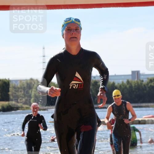 07.09.2025 - 19. Norderstedt Triathlon Luisa Fischer http://msf.ph/oto/8761995 07.09.2025 12:10:38 Schwimmen 262, 266, 759, 1214, 1262, 1269, 1477 meine-sportfotos.de